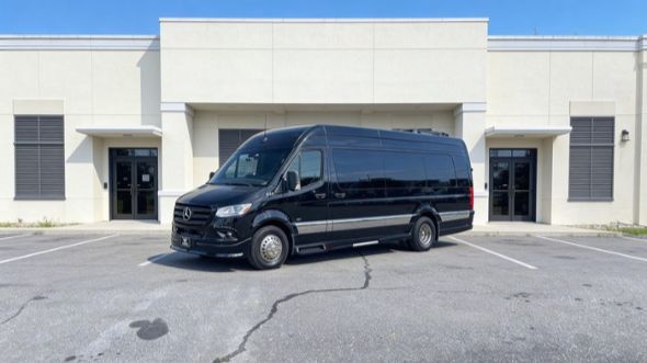 15 passenger sprinter van newport news