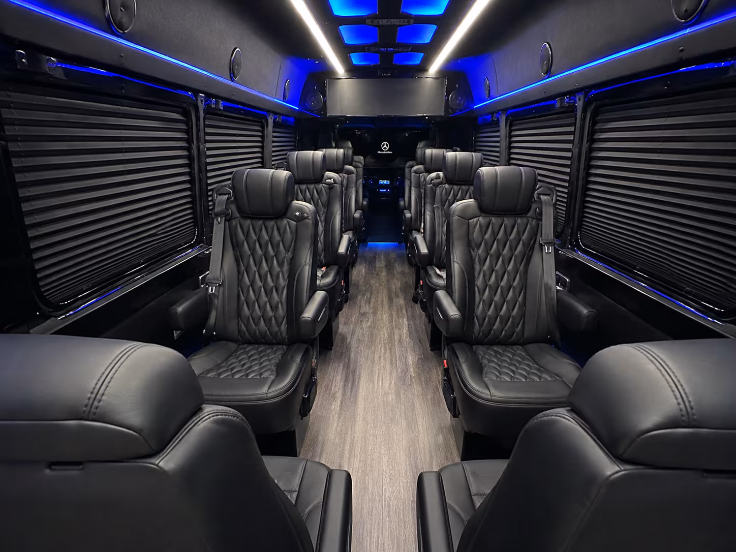 find the perfect transportation for your next airport transfer 3