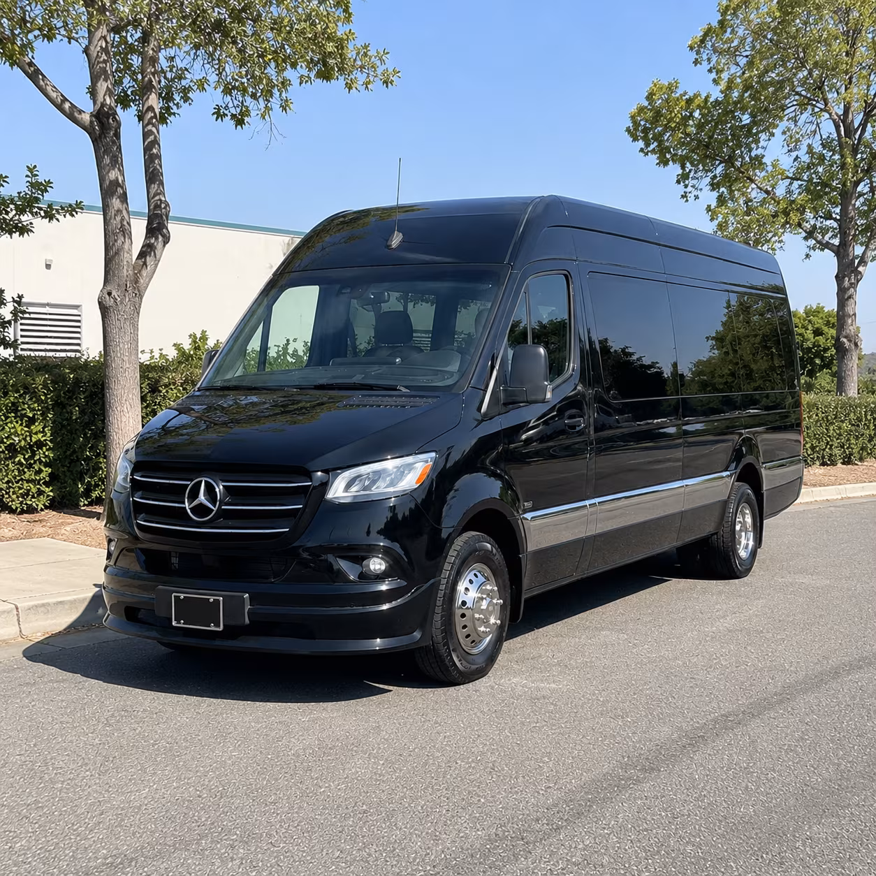 find the perfect transportation for your next airport transfer 4